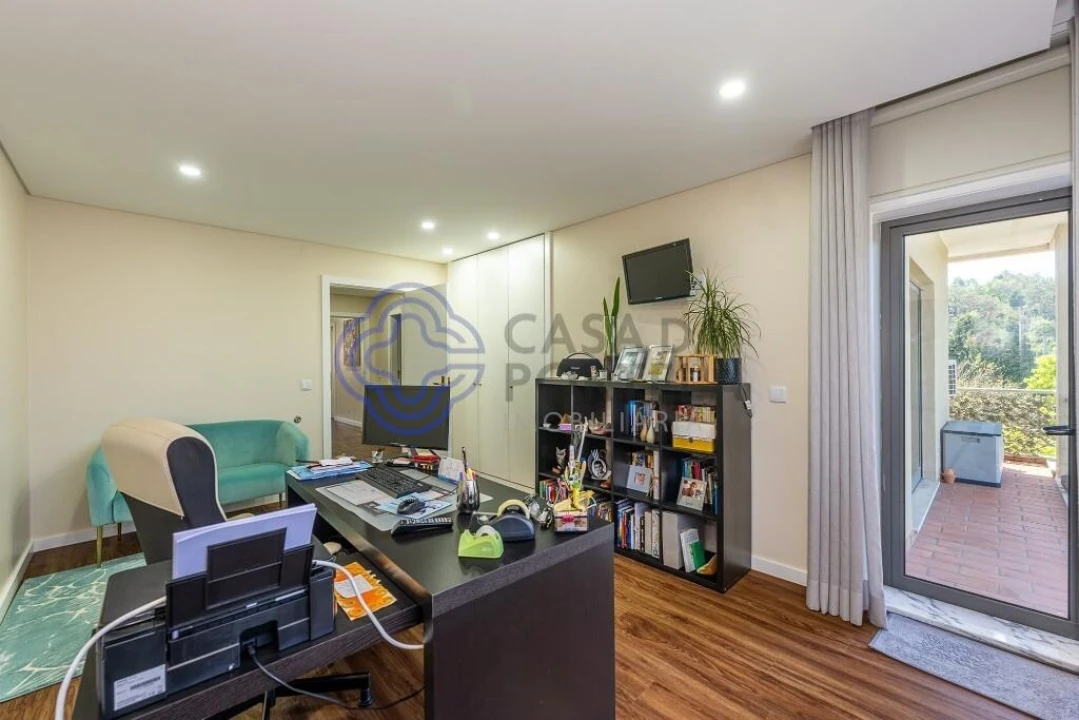 Apartamento T4 para Venda em Pedroso e Seixezelo Foto 20