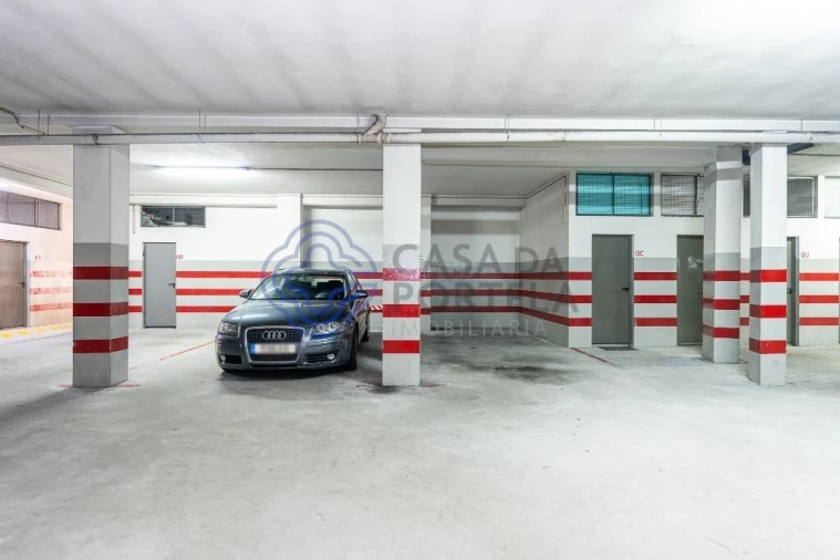 Apartamento T4 para Venda em Pedroso e Seixezelo Foto 33