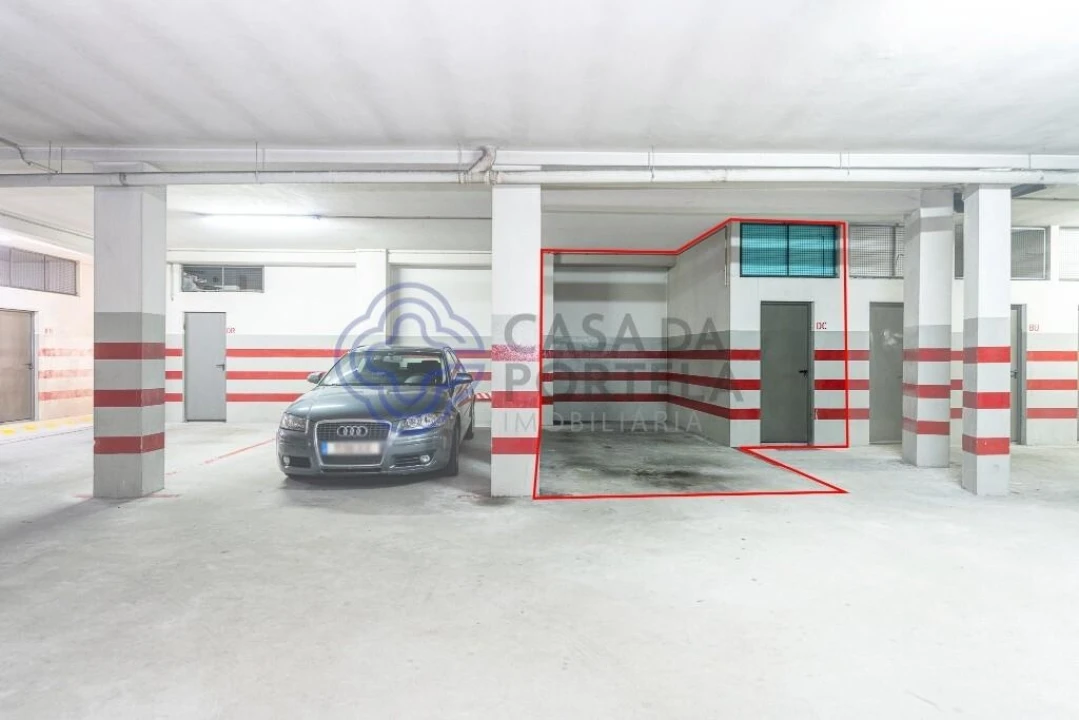 Apartamento T4 para Venda em Pedroso e Seixezelo Foto 32