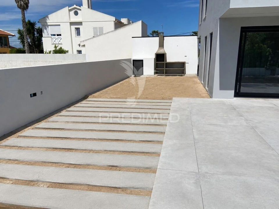 Moradia T4 para Venda em Charneca de Caparica e Sobreda Foto 5