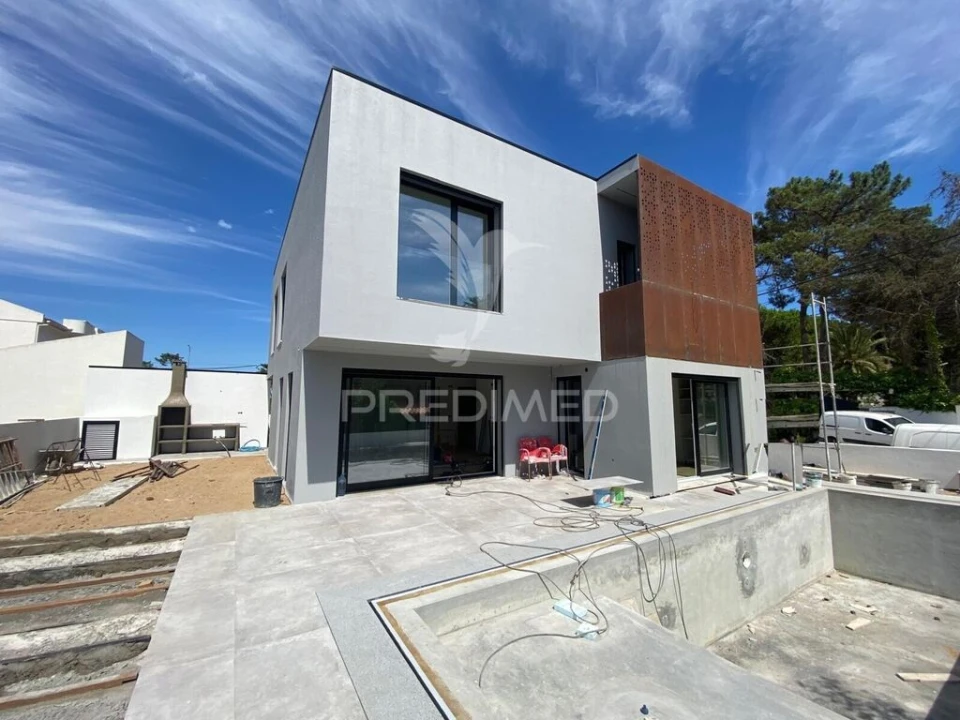Moradia T4 para Venda em Charneca de Caparica e Sobreda Foto 2