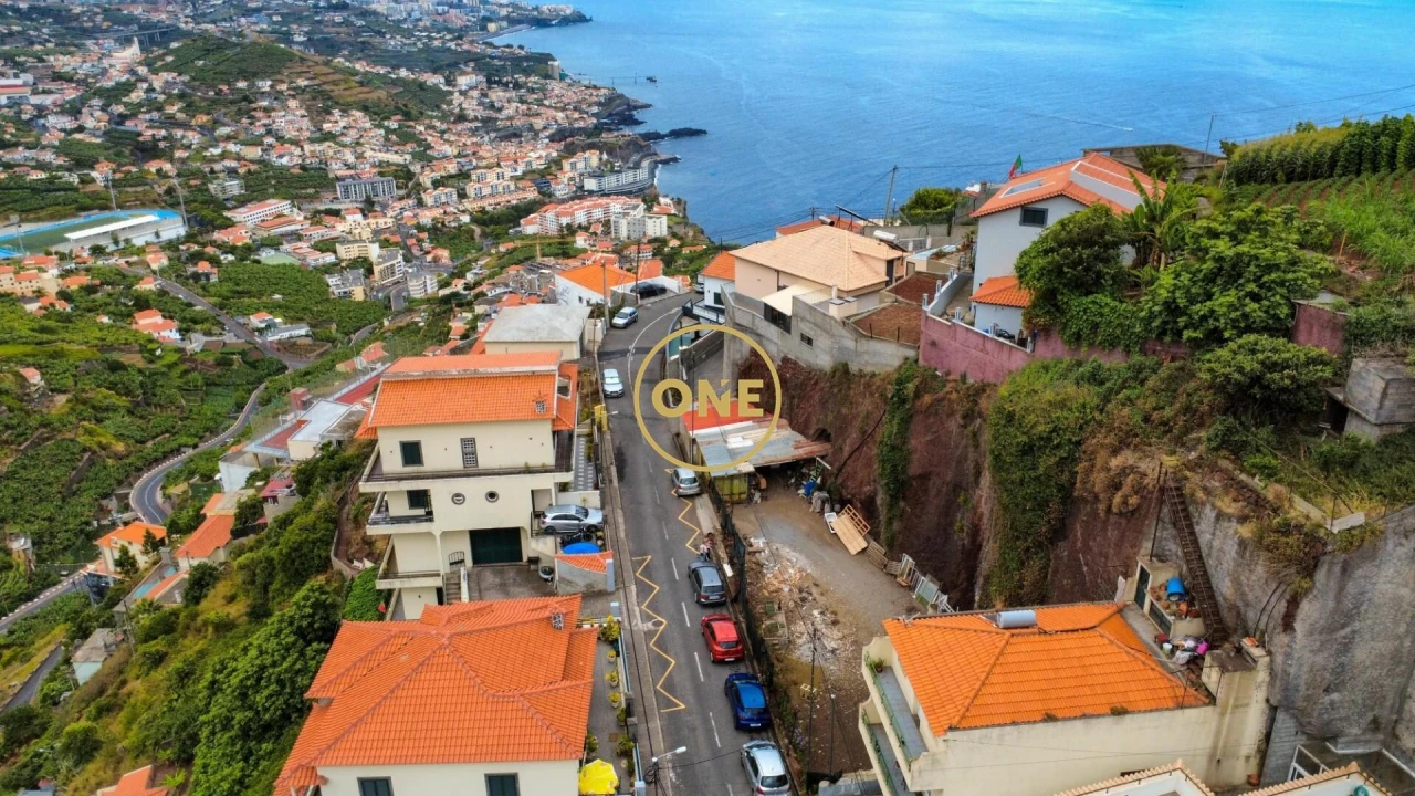 Terreno para Venda em Camara de Lobos Foto 6