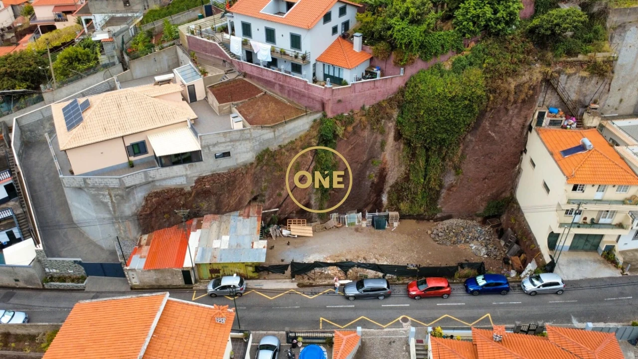Terreno para Venda em Camara de Lobos Foto 12