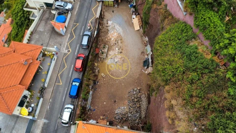 Terreno para Venda em Camara de Lobos