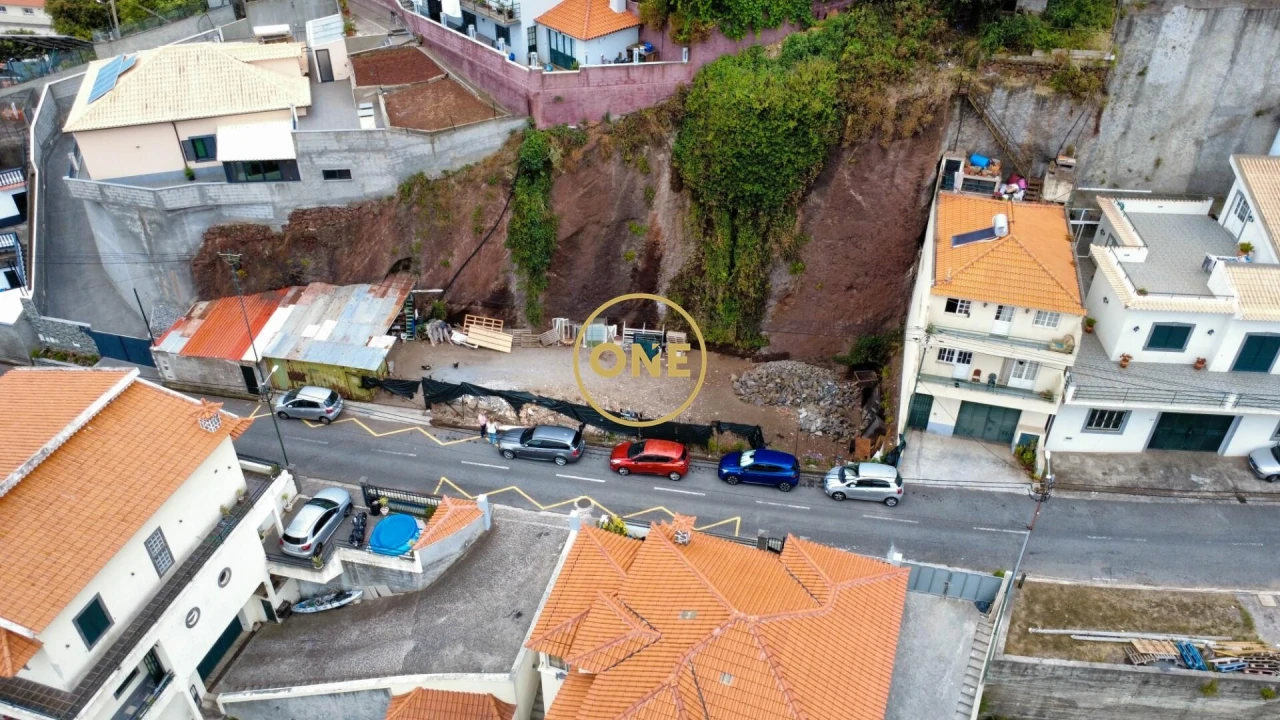 Terreno para Venda em Camara de Lobos Foto 9