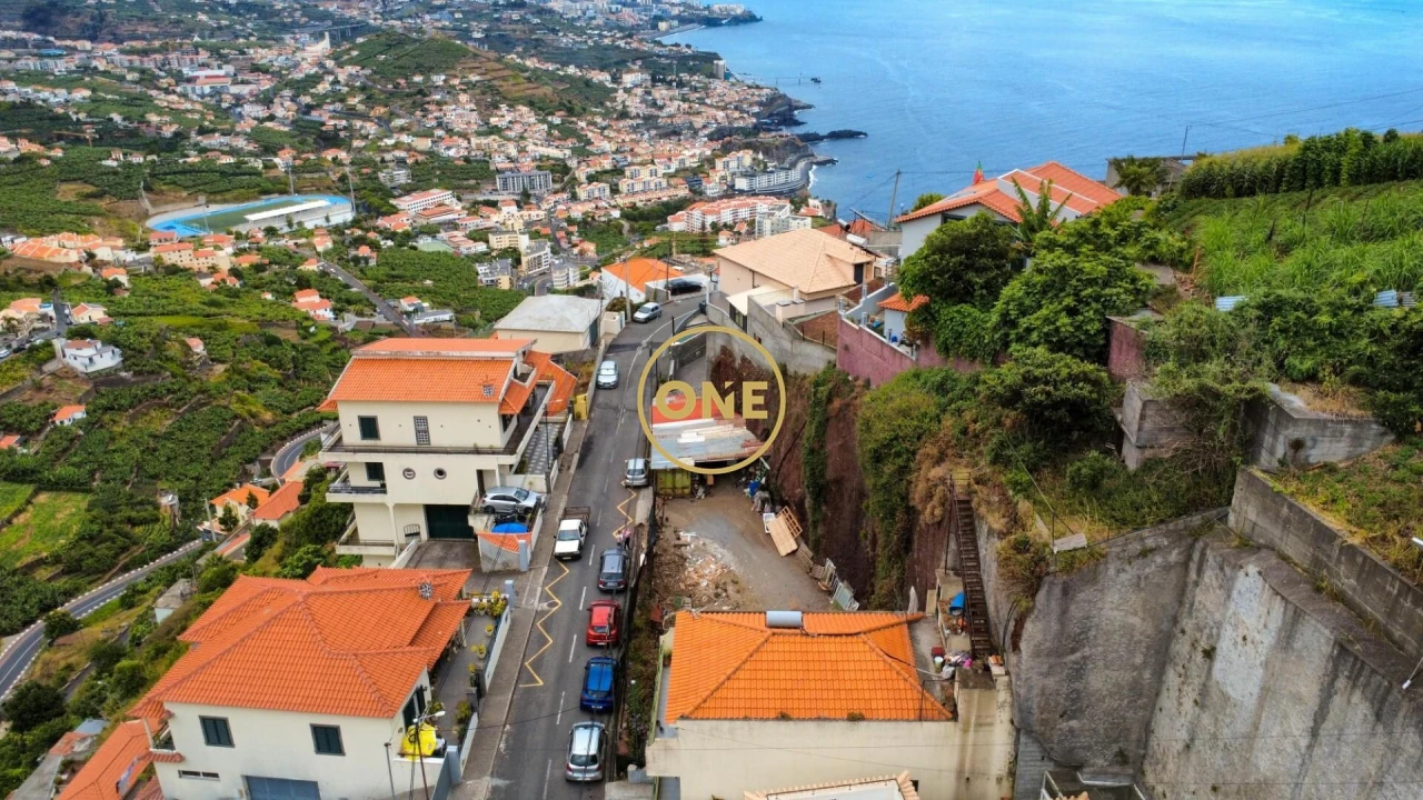 Terreno para Venda em Camara de Lobos Foto 7
