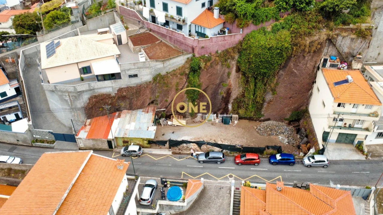 Terreno para Venda em Camara de Lobos Foto 10