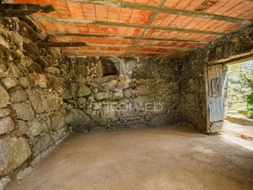 Quinta para Venda em Sande, Vilarinho, Barros e Gomide