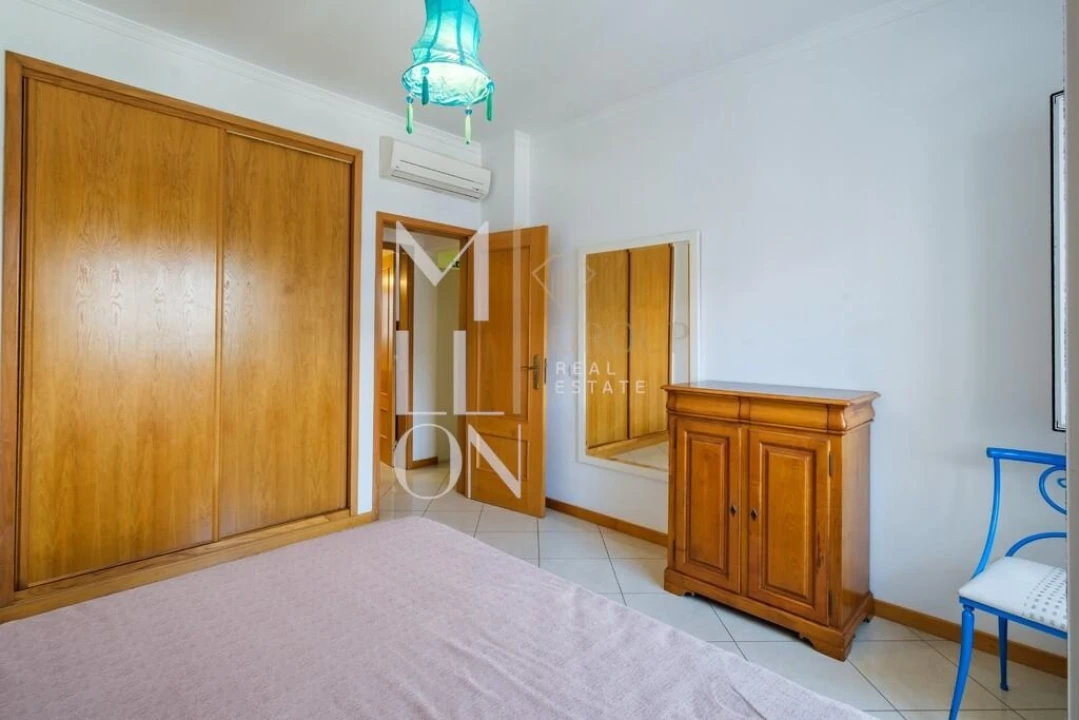 Apartamento T1 para Venda em Albufeira e Olhos de Água Foto 11