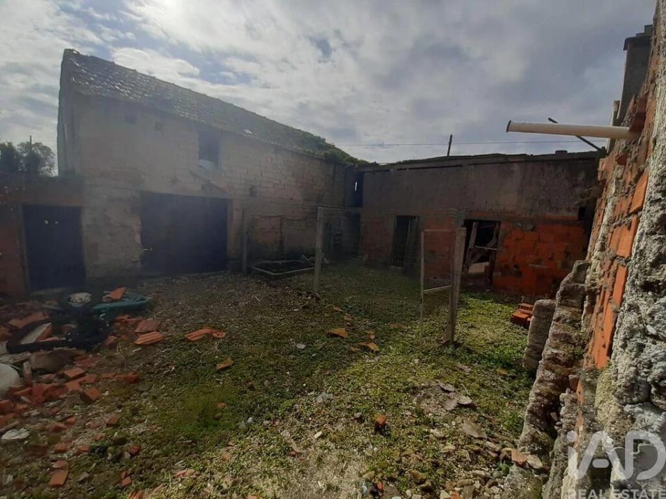 Moradia T2 para Venda em Oliveirinha Foto 4