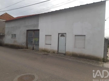 Moradia T2 para Venda em Oliveirinha