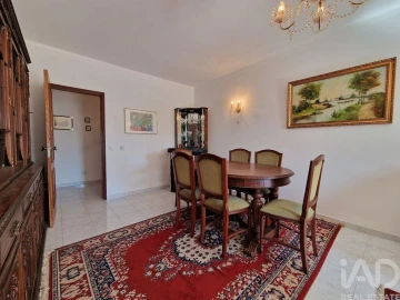 Apartamento T3 para Venda em Quelfes
