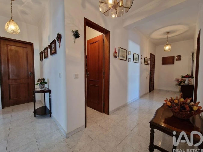 Apartamento T3 para Venda em Quelfes Foto 22