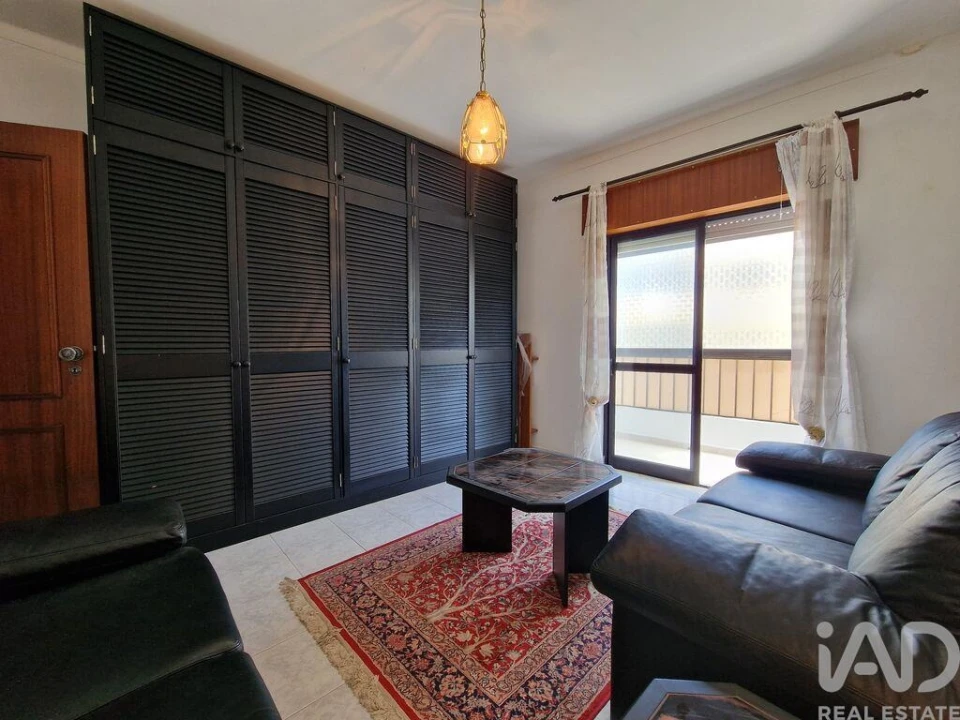 Apartamento T3 para Venda em Quelfes Foto 29