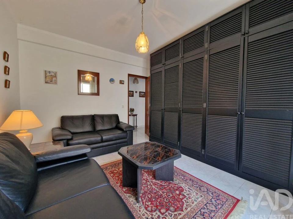 Apartamento T3 para Venda em Quelfes Foto 30