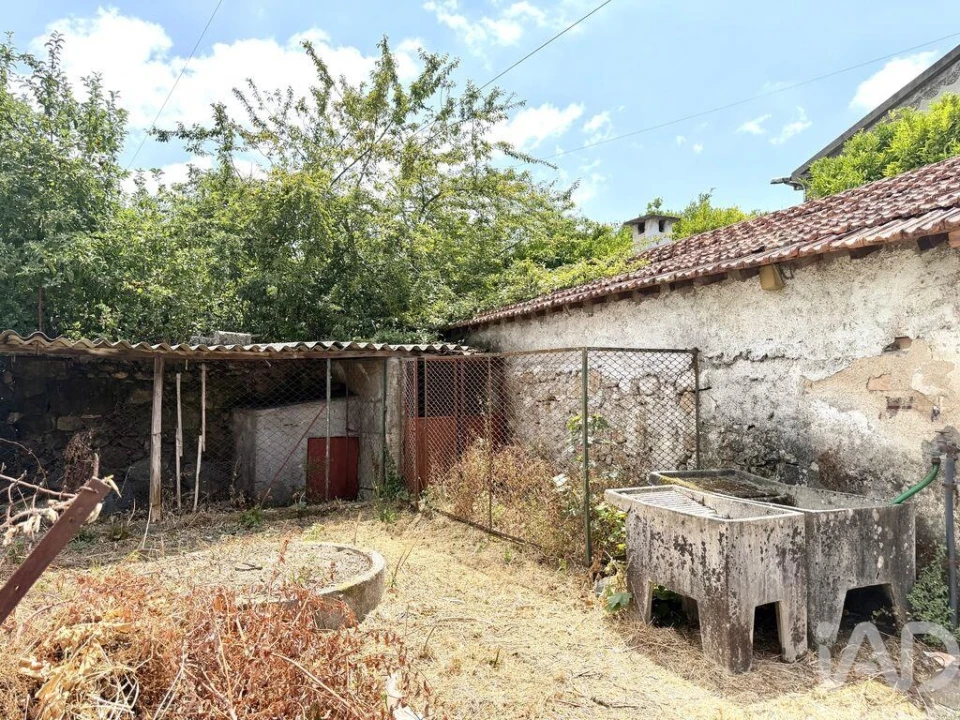 Moradia T2 para Venda em Mujães Foto 23
