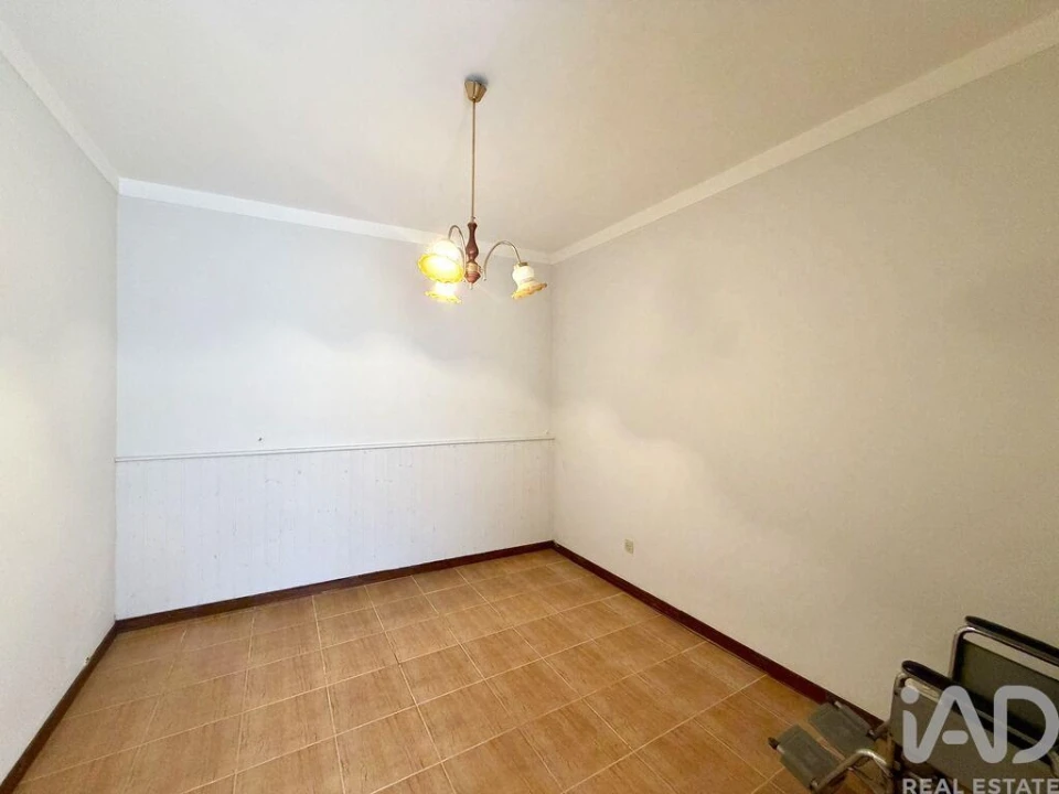 Moradia T2 para Venda em Mujães Foto 11