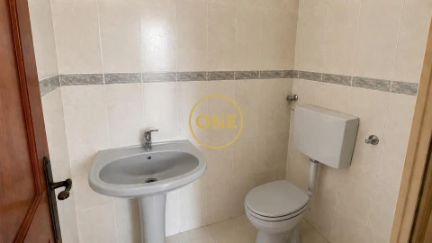 Apartamento T3 para Venda em Póvoa de Varzim, Beiriz e Argivai