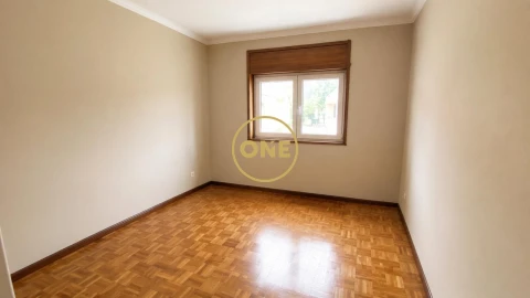 Apartamento T3 para Venda em Póvoa de Varzim, Beiriz e Argivai