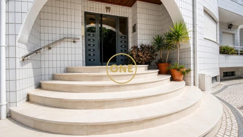 Apartamento T3 para Venda em Póvoa de Varzim, Beiriz e Argivai