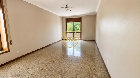 Apartamento T3 para Venda em Póvoa de Varzim, Beiriz e Argivai