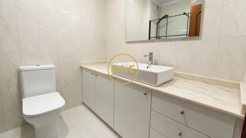 Apartamento T3 para Venda em Póvoa de Varzim, Beiriz e Argivai