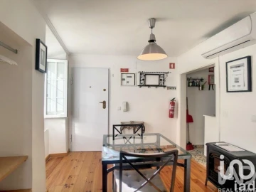 Apartamento T1 para Venda em Santa Maria Maior