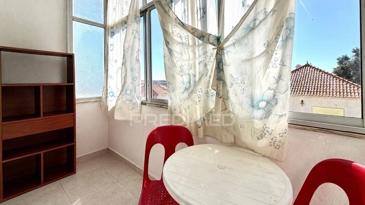 Apartamento T2 para Venda em Moita Foto 13