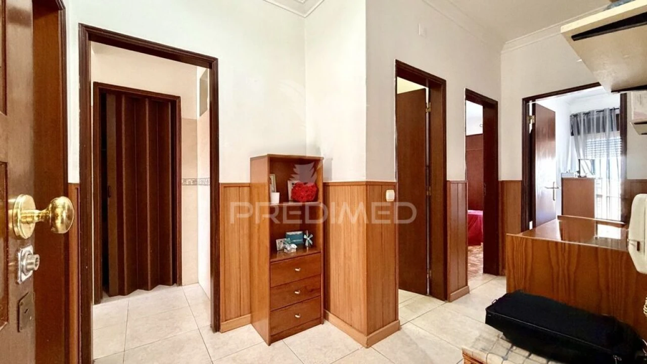 Apartamento T2 para Venda em Moita Foto 6