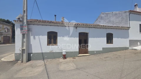 Moradia T2 para Venda em São Marcos da Serra