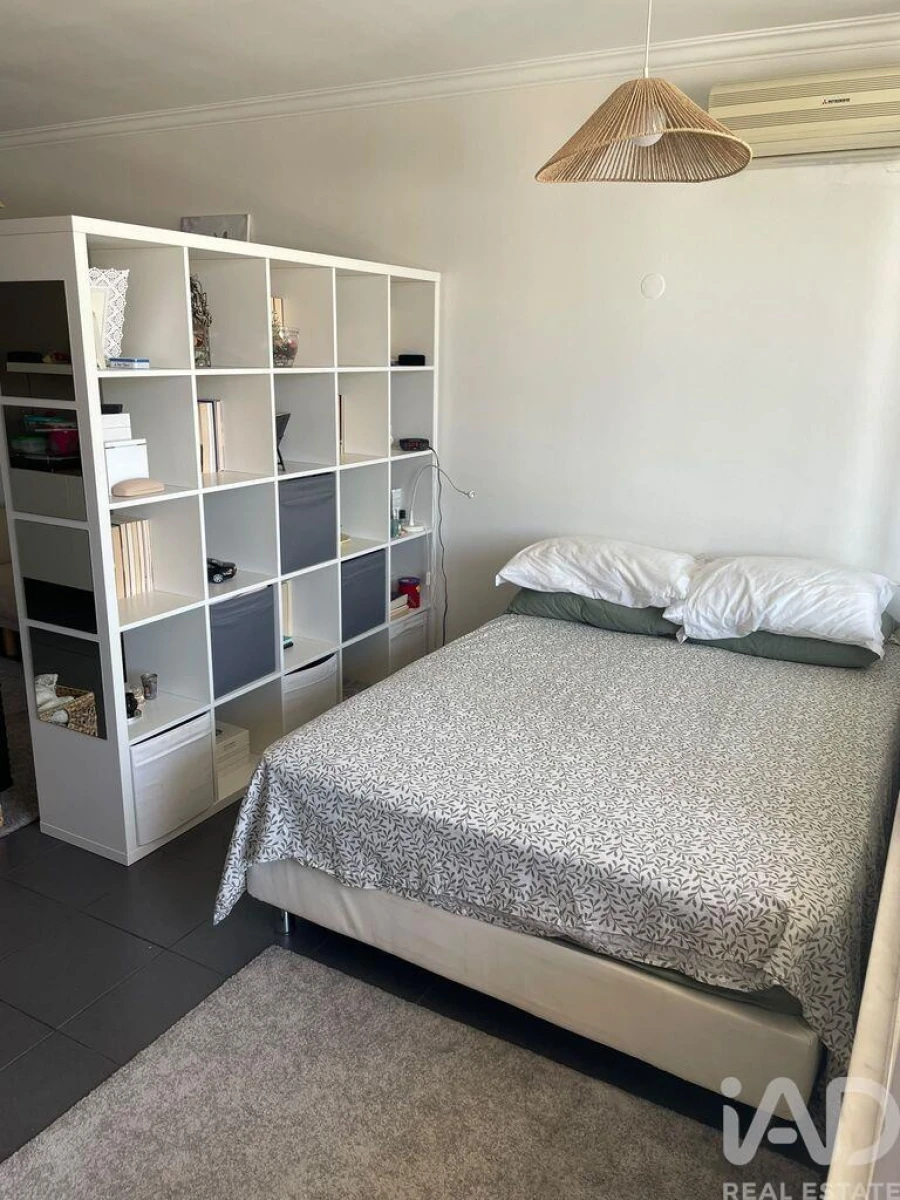 Apartamento para Venda em Quarteira Foto 2