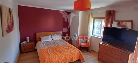 Moradia T4 para Venda em Estômbar e Parchal