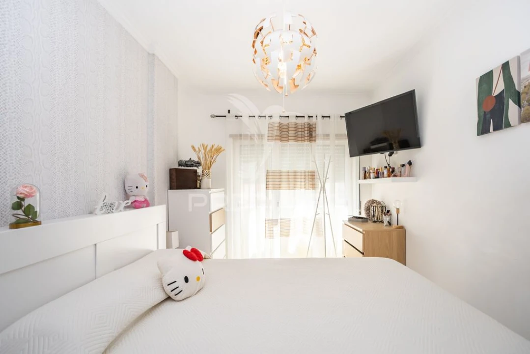 Apartamento T2 para Venda em Corroios Foto 15