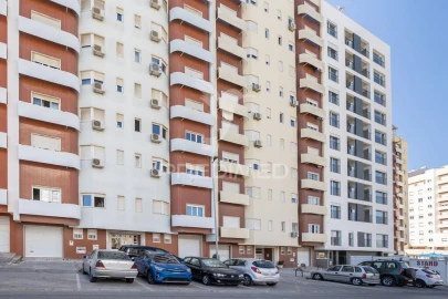 Apartamento T2 para Venda em Corroios