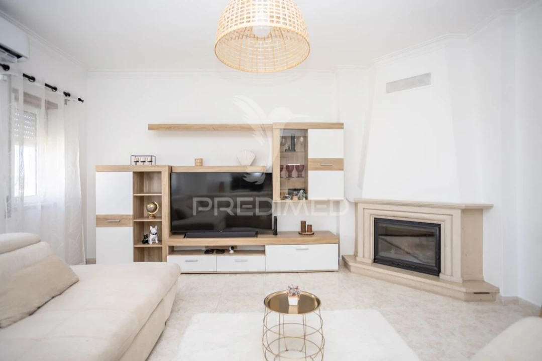 Apartamento T2 para Venda em Corroios Foto 3