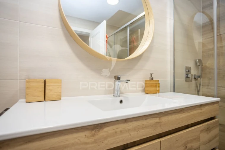 Apartamento T2 para Venda em Corroios Foto 9
