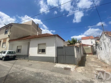 Moradia T3 para Venda em Bombarral e Vale Covo