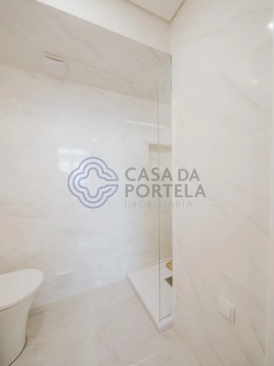 Apartamento T3 para Venda em Arroios Foto 8