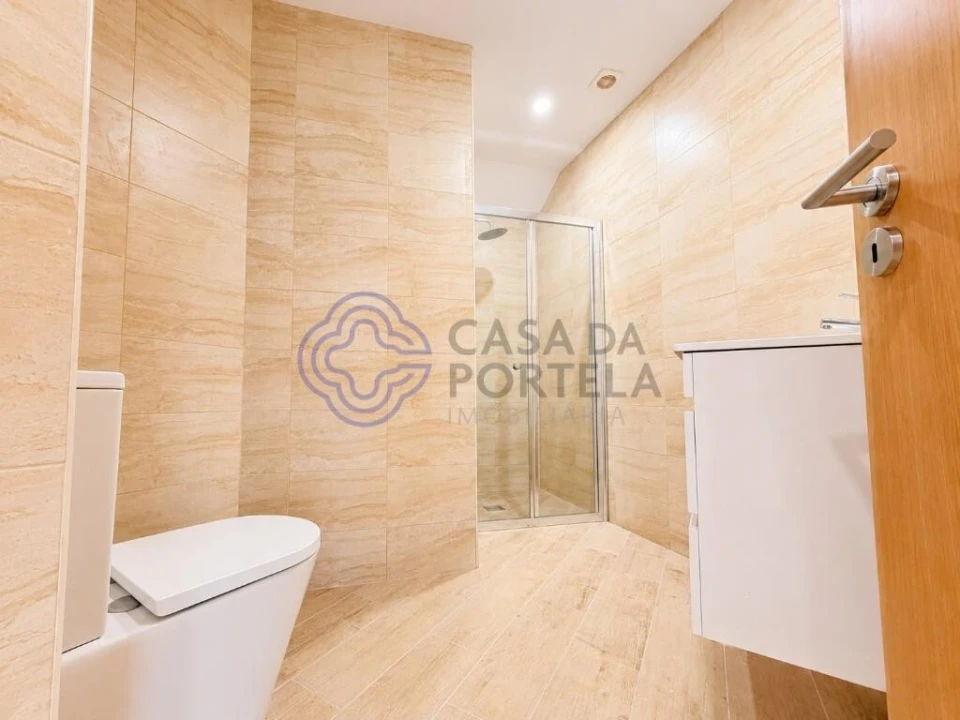 Apartamento T3 para Venda em Campanhã Foto 14