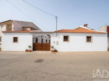 Moradia para Venda em Canelas e Fermelã