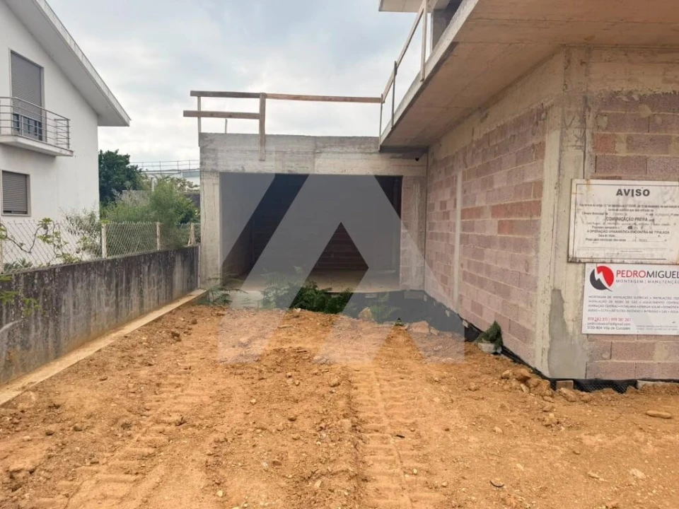 Moradia T3 para Venda em Avanca Foto 3