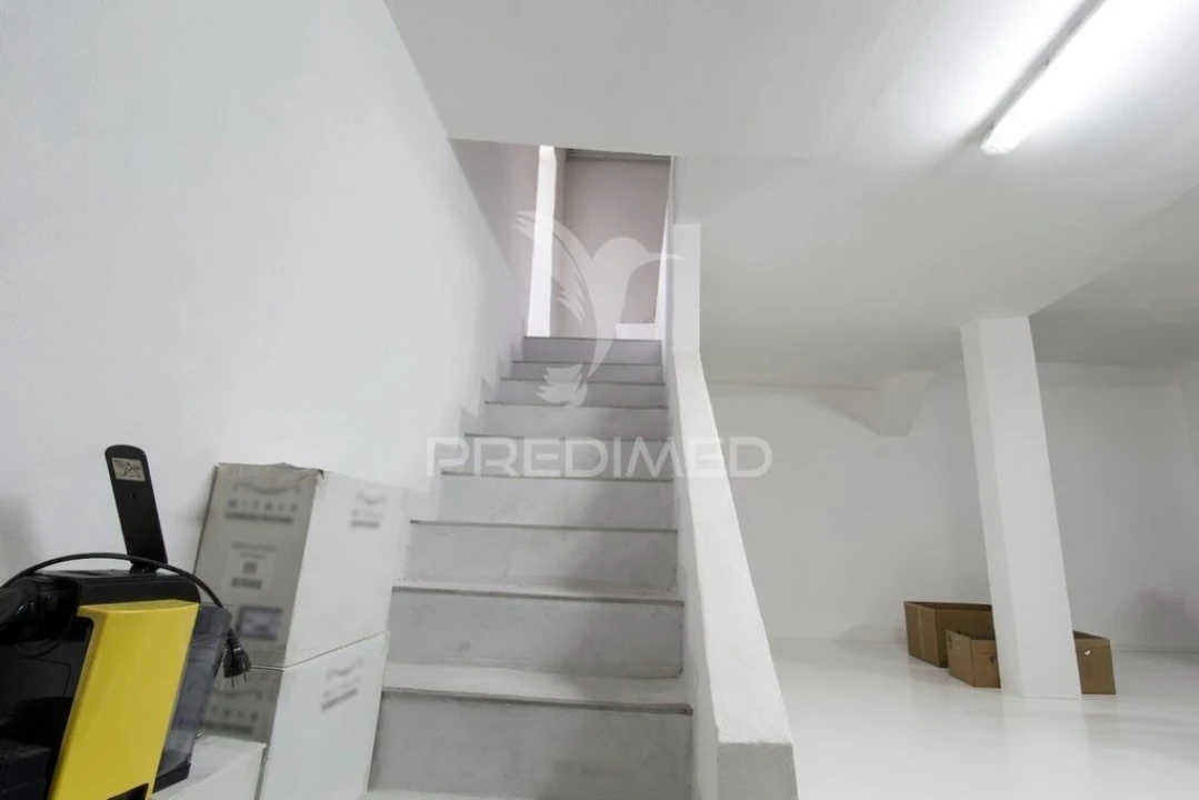Armazém para Venda em Pechão Foto 4