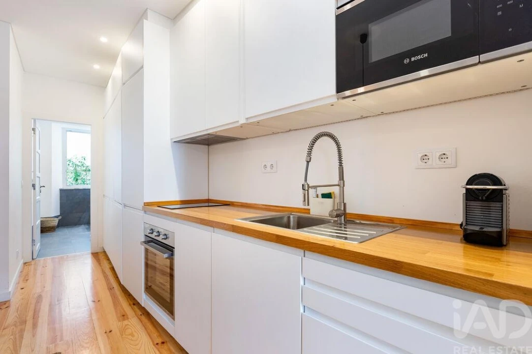 Apartamento T1 para Arrendamento em Arroios Foto 8
