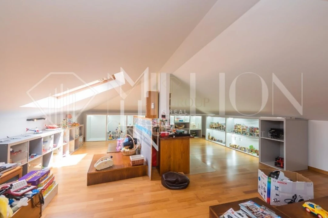 Moradia T5 para Venda em Póvoa de Santa Iria e Forte da Casa Foto 47