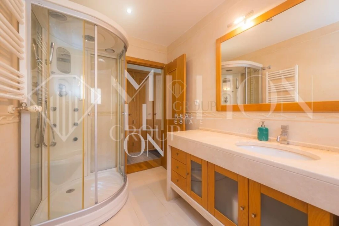 Moradia T5 para Venda em Póvoa de Santa Iria e Forte da Casa Foto 32