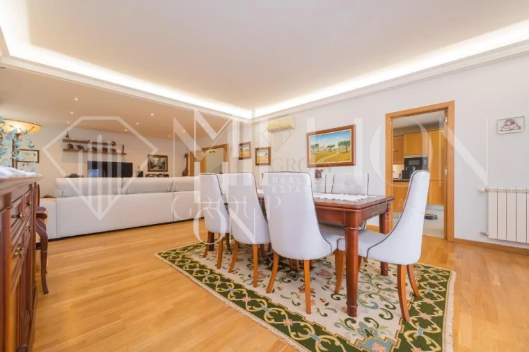Moradia T5 para Venda em Póvoa de Santa Iria e Forte da Casa Foto 8