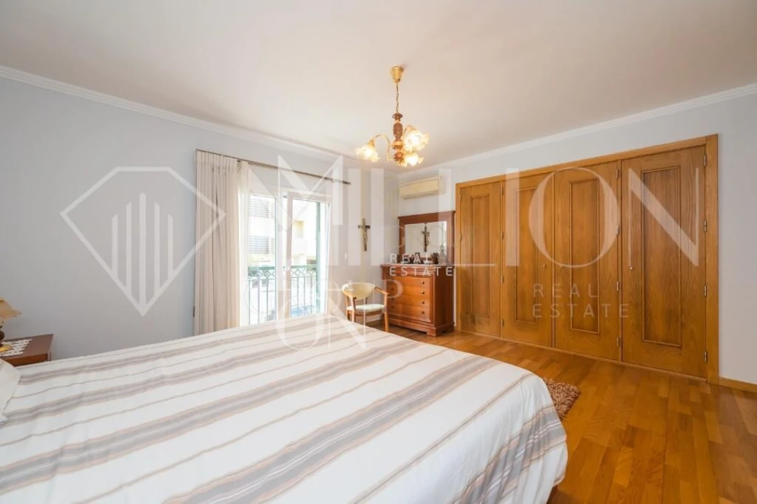 Moradia T5 para Venda em Póvoa de Santa Iria e Forte da Casa Foto 41