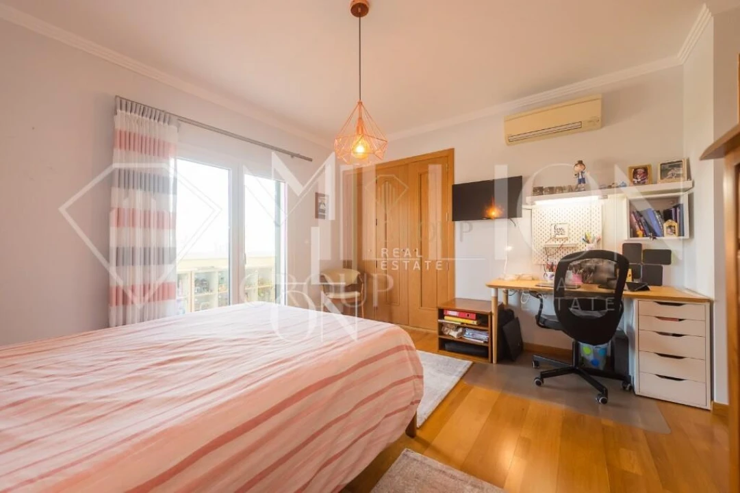 Moradia T5 para Venda em Póvoa de Santa Iria e Forte da Casa Foto 26