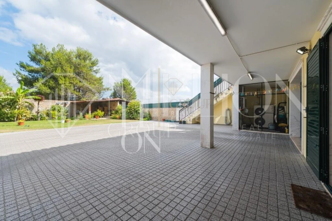 Moradia T5 para Venda em Póvoa de Santa Iria e Forte da Casa Foto 54