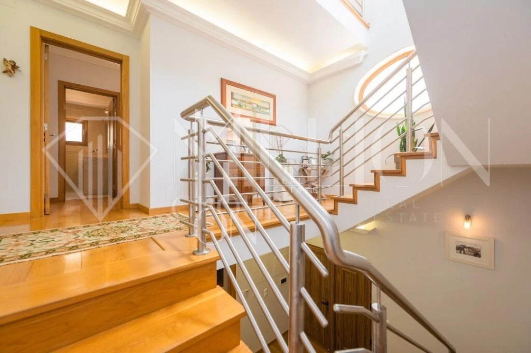 Moradia T5 para Venda em Póvoa de Santa Iria e Forte da Casa Foto 23
